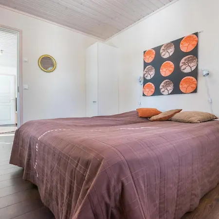 Vuosselinhovi F By Interhome Ruka